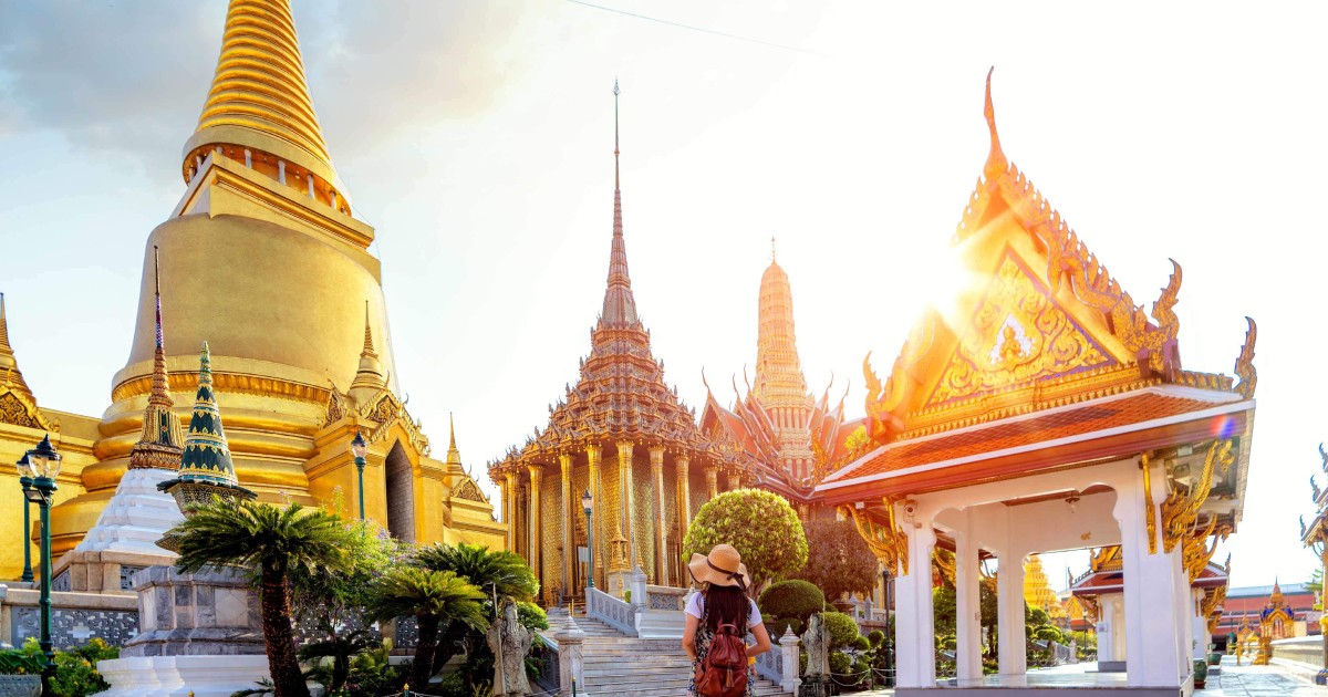 Bangkok: Thai Baht Coin Monuments Tour